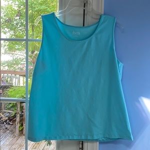 D &C tank top xl light turquoise $9